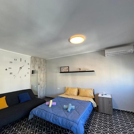 דירות סלוניקי Modiano Studio Ι By Socrates Junior Houses מראה חיצוני תמונה