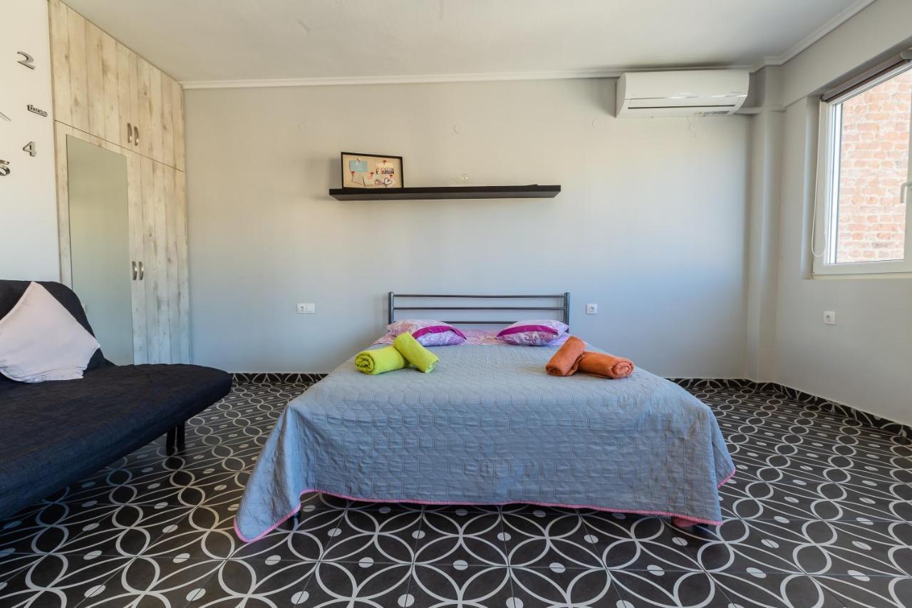 דירות סלוניקי Modiano Studio Ι By Socrates Junior Houses מראה חיצוני תמונה